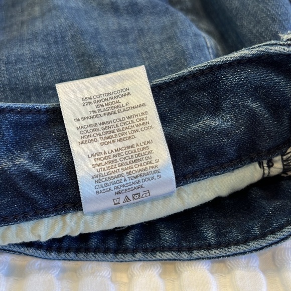 🫐Express Shortie Cut Off Blue Jean Shorts in Size 0 Relaxed Low Rise - Picture 5 of 5